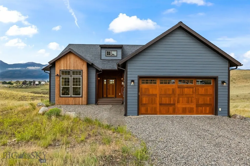 10 Sapphire Lane Emigrant MT 59027