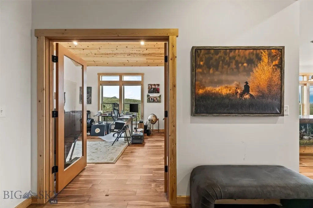 10 Sapphire Lane Emigrant MT 59027