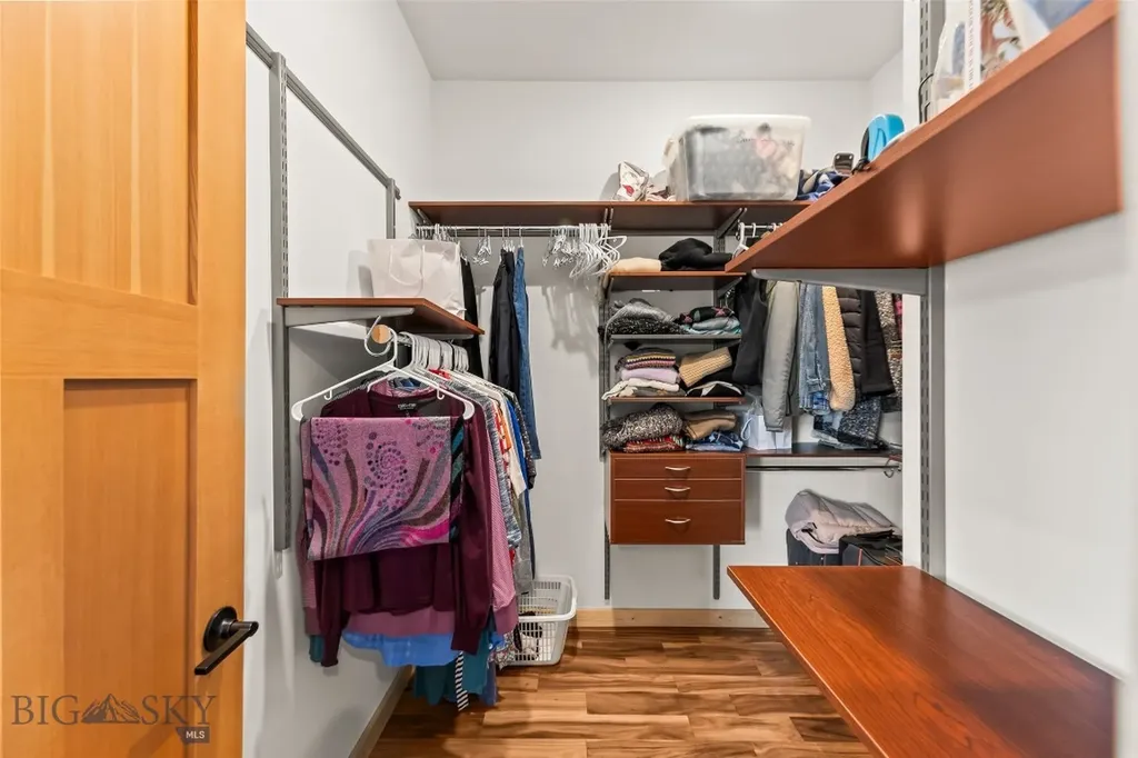 10 Sapphire Lane Emigrant MT 59027