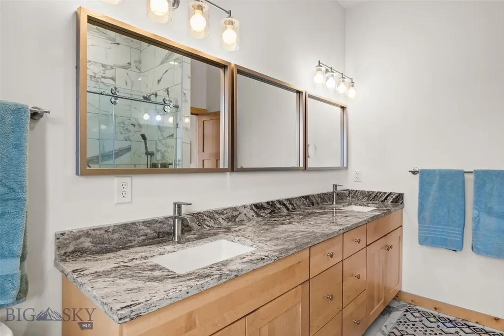 10 Sapphire Lane Emigrant MT 59027