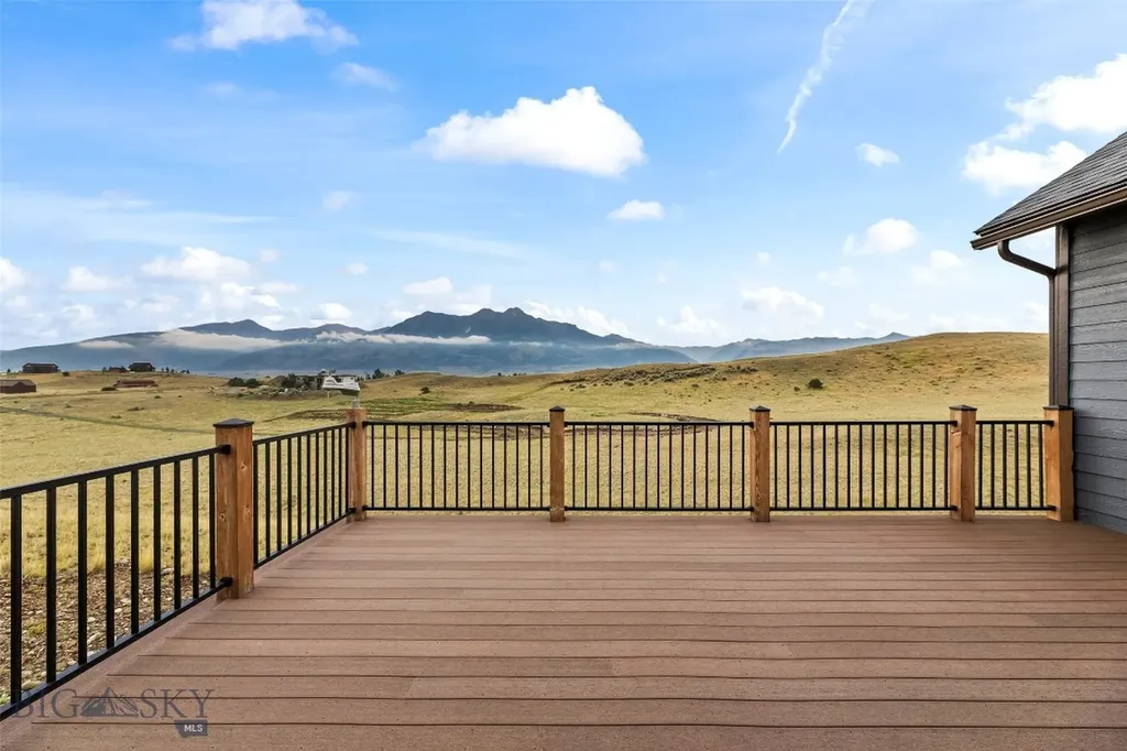10 Sapphire Lane Emigrant MT 59027