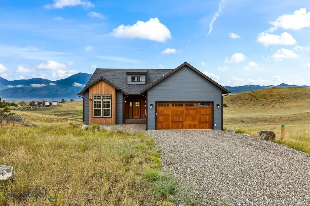 10 Sapphire Lane Emigrant MT 59027