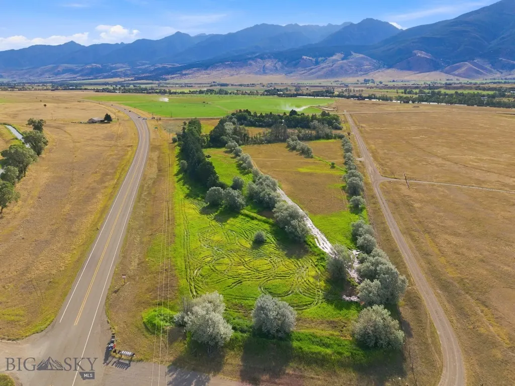 15 Shelter Belt Pray MT 59065