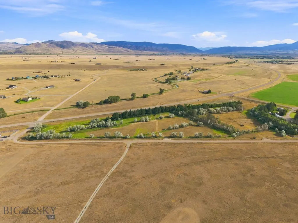 15 Shelter Belt Pray MT 59065