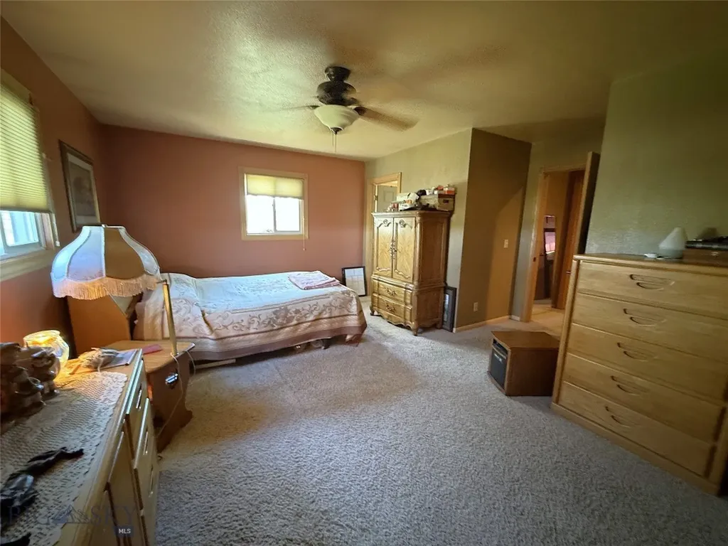 2606 N 17th Road Worden MT 59088