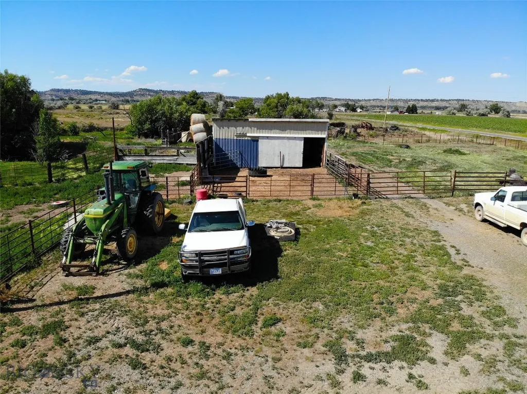 2606 N 17th Road Worden MT 59088