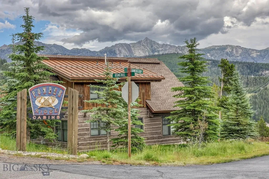 18 Manitou Big Sky MT 59716