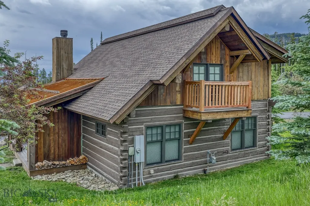 18 Manitou Big Sky MT 59716