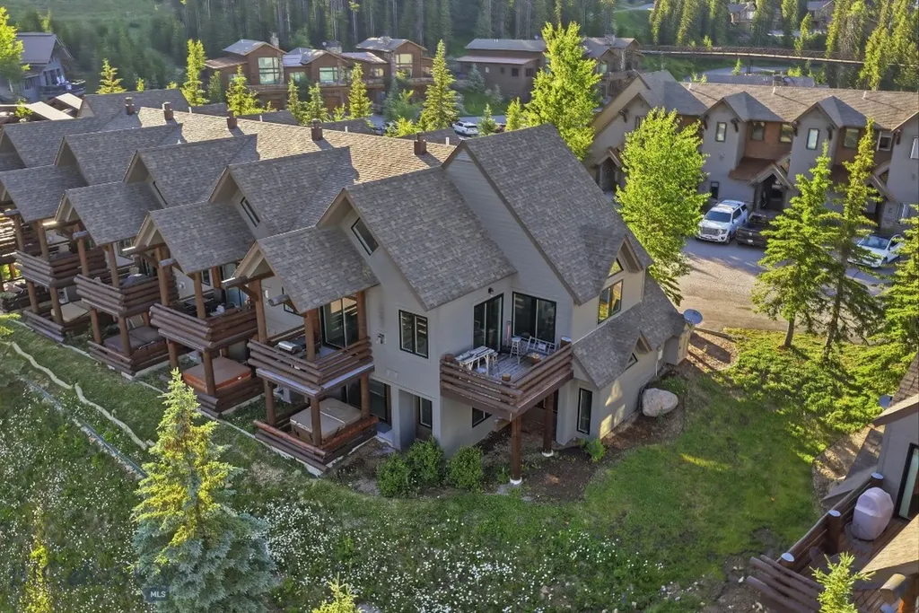 16 Saddle Ridge Big Sky MT 59716