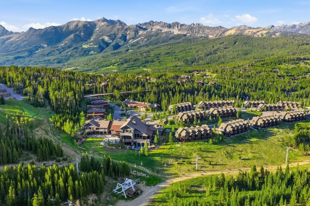 16 Saddle Ridge Big Sky MT 59716