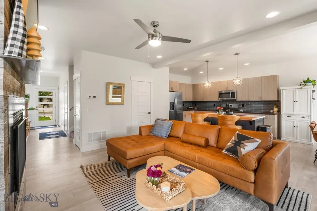 1304 Grover Lane Belgrade MT 59714