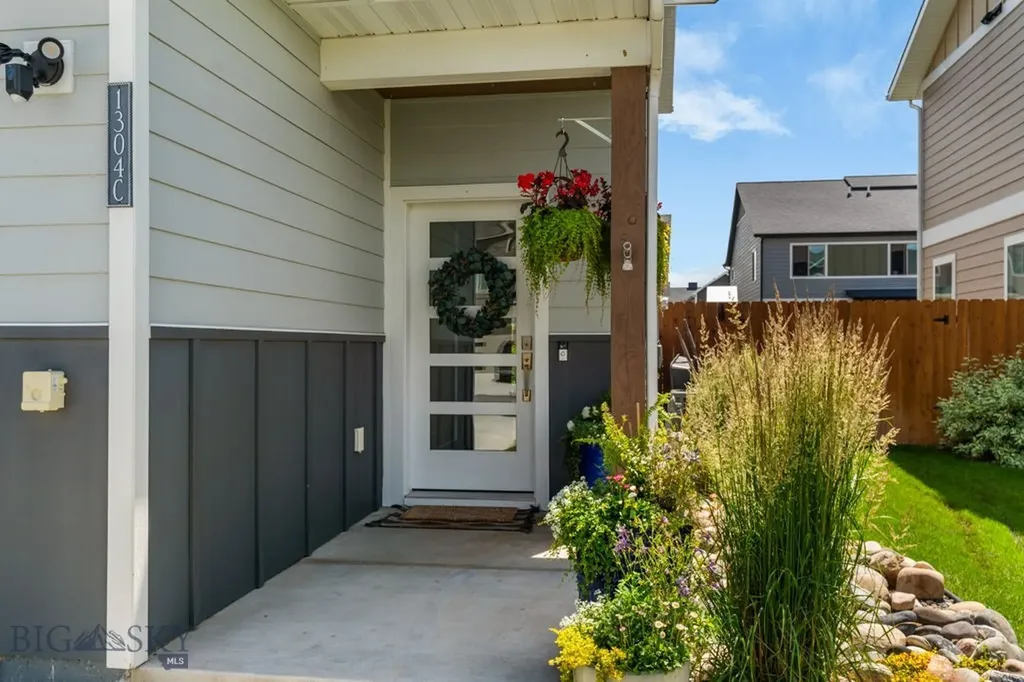 1304 Grover Lane Belgrade MT 59714