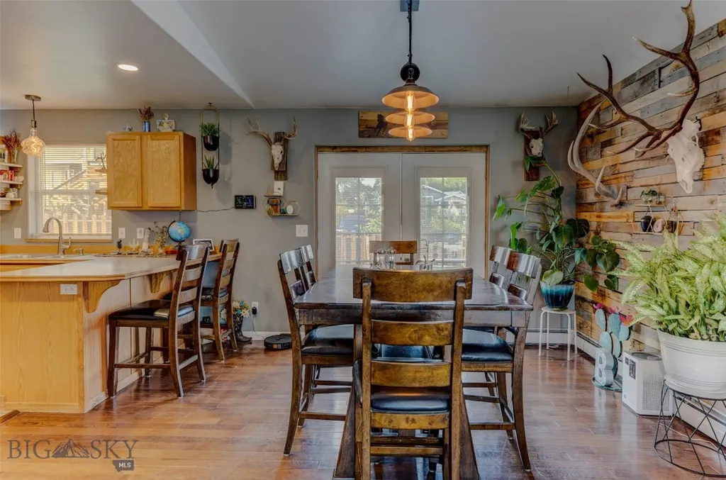 1305 Emigrant Lane Livingston MT 59047
