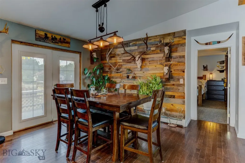 1305 Emigrant Lane Livingston MT 59047