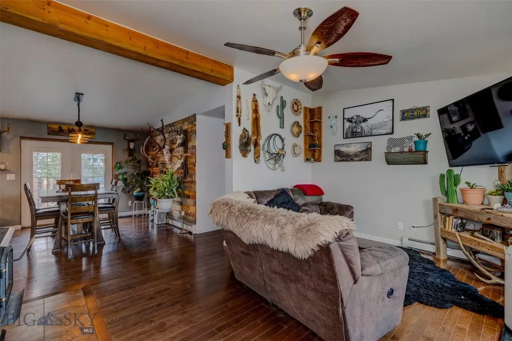 1305 Emigrant Lane Livingston MT 59047