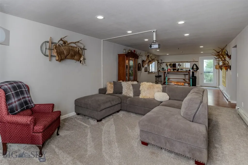 1305 Emigrant Lane Livingston MT 59047
