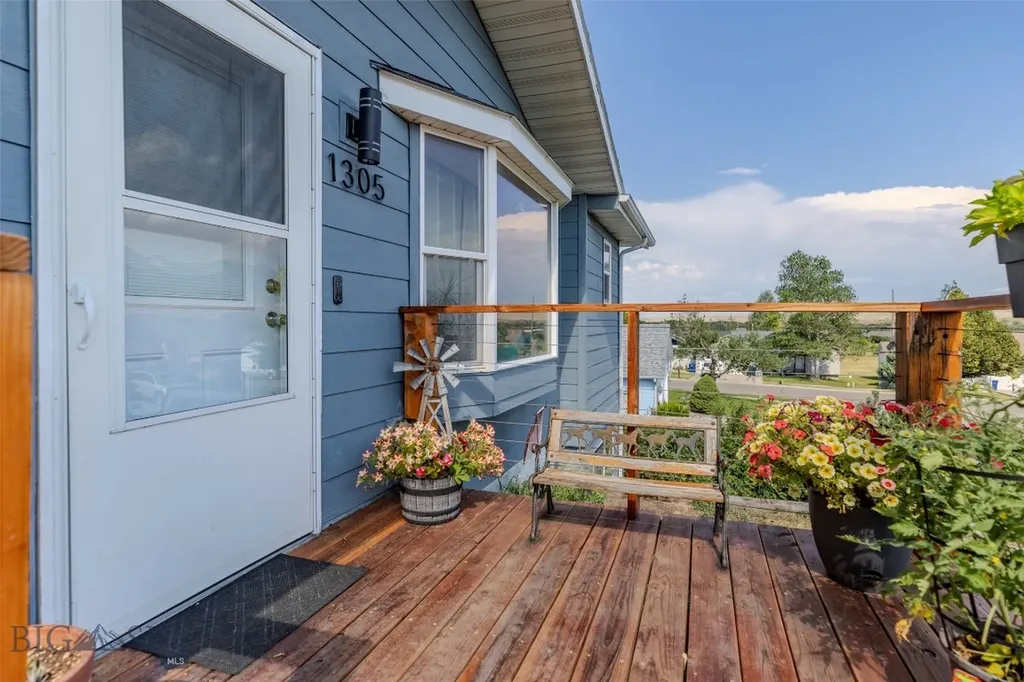 1305 Emigrant Lane Livingston MT 59047