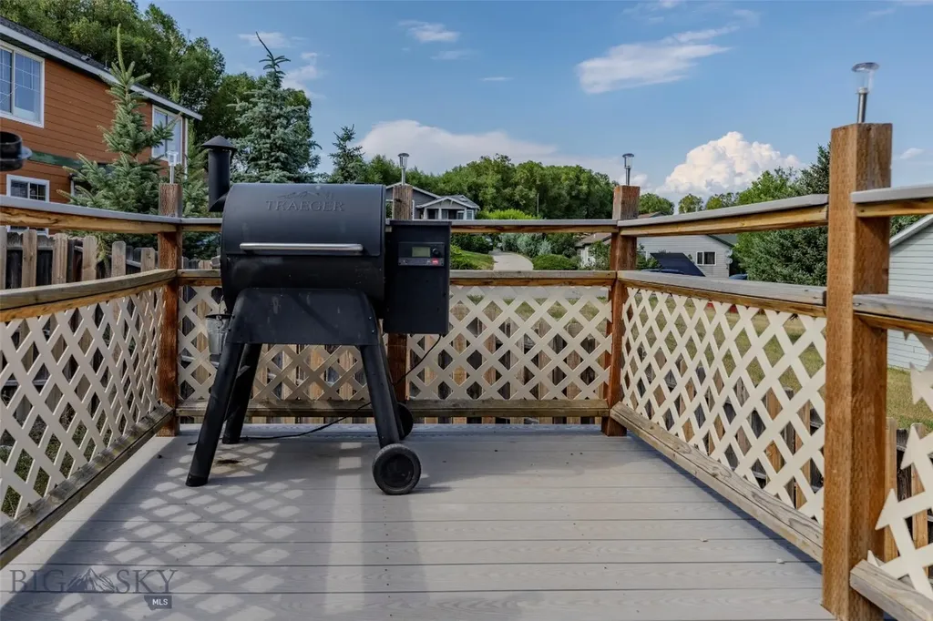 1305 Emigrant Lane Livingston MT 59047