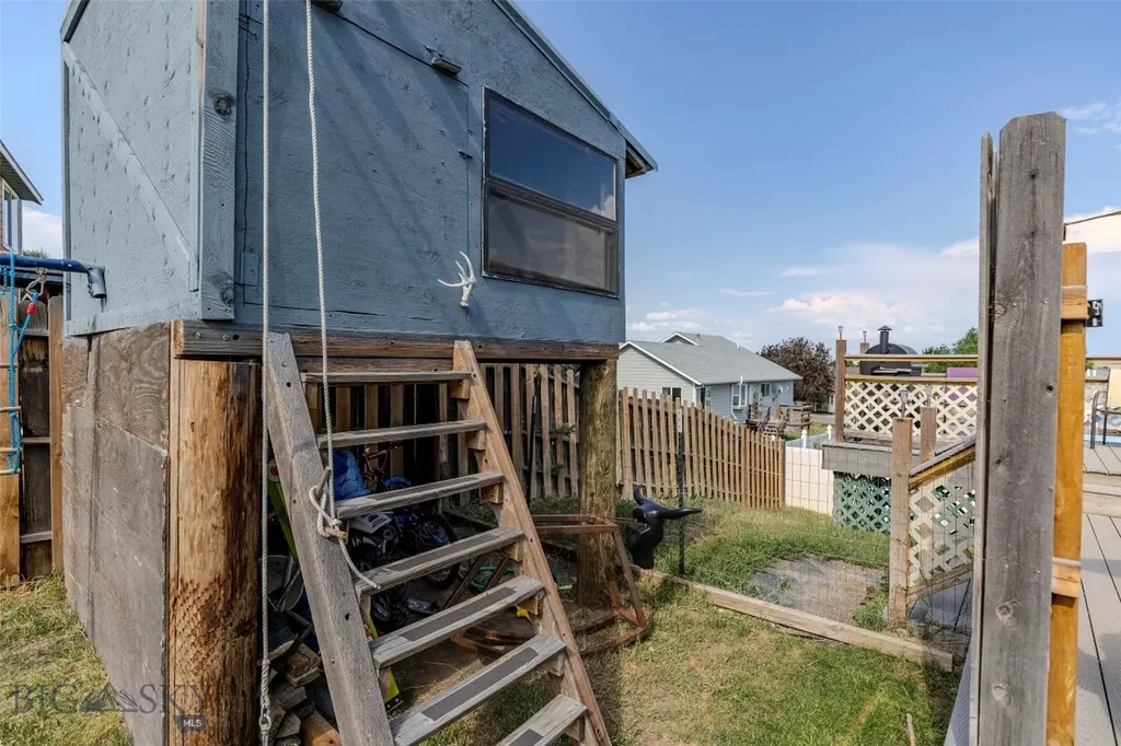 1305 Emigrant Lane Livingston MT 59047
