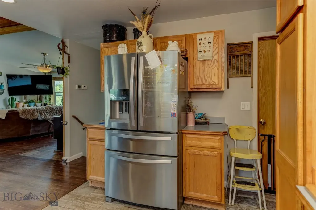 1305 Emigrant Lane Livingston MT 59047