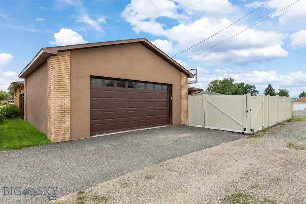 2915 St Ann Street Butte MT 59701