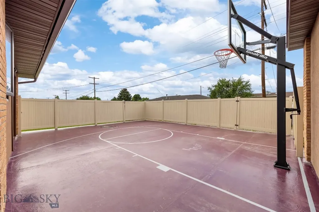 2915 St Ann Street Butte MT 59701