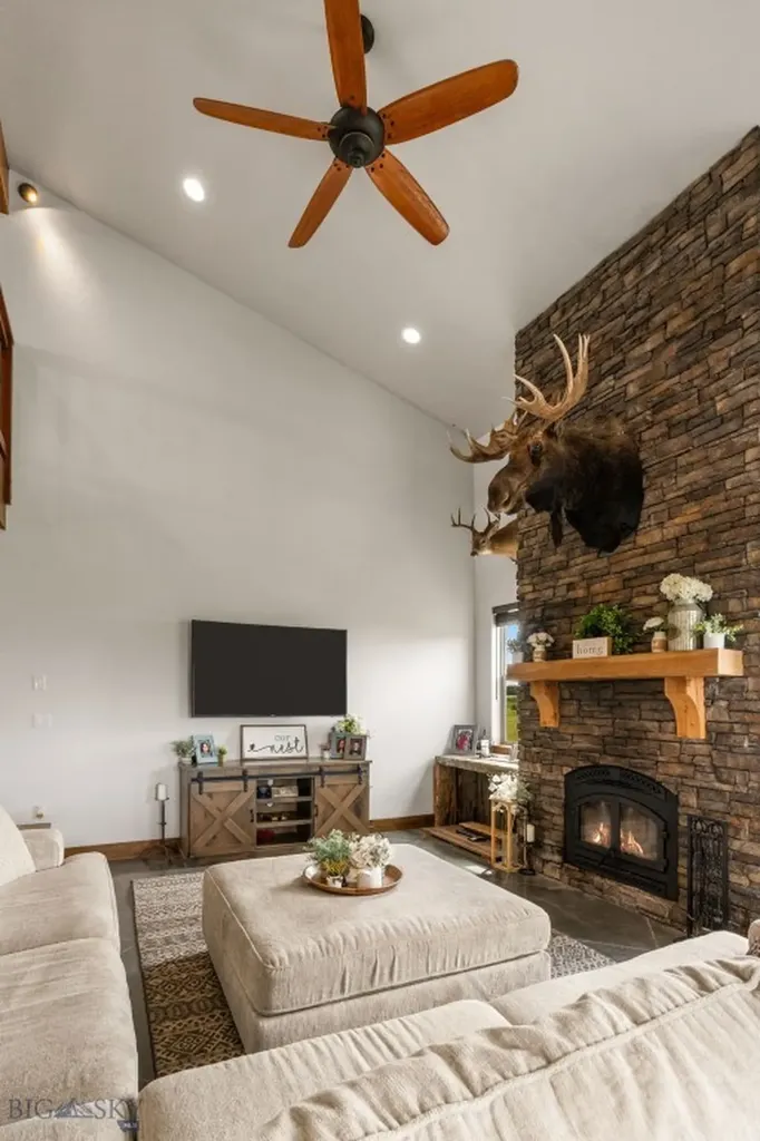 407 Lost Fawn Trail Belgrade MT 59714