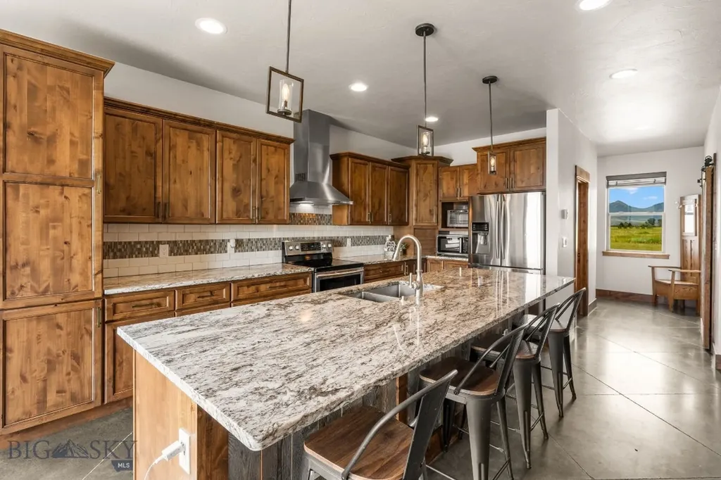 407 Lost Fawn Trail Belgrade MT 59714