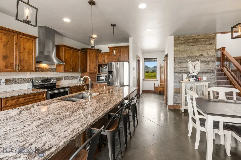 407 Lost Fawn Trail Belgrade MT 59714