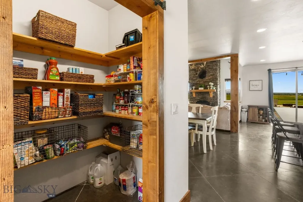 407 Lost Fawn Trail Belgrade MT 59714