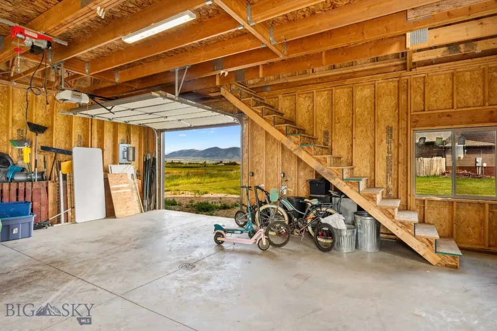 407 Lost Fawn Trail Belgrade MT 59714