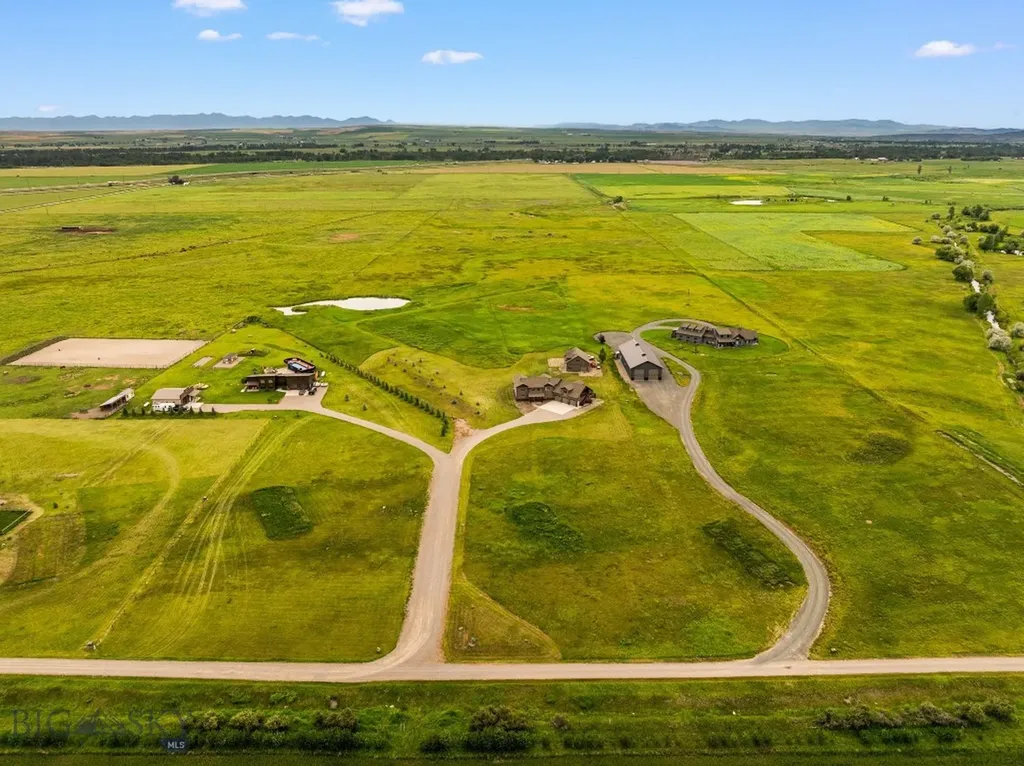 407 Lost Fawn Trail Belgrade MT 59714
