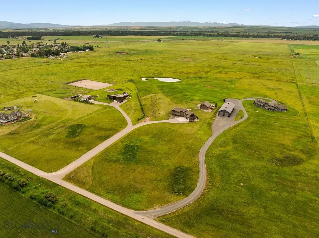 407 Lost Fawn Trail Belgrade MT 59714