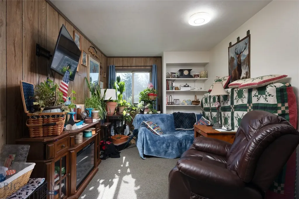 625 Firehole West Yellowstone MT 59758