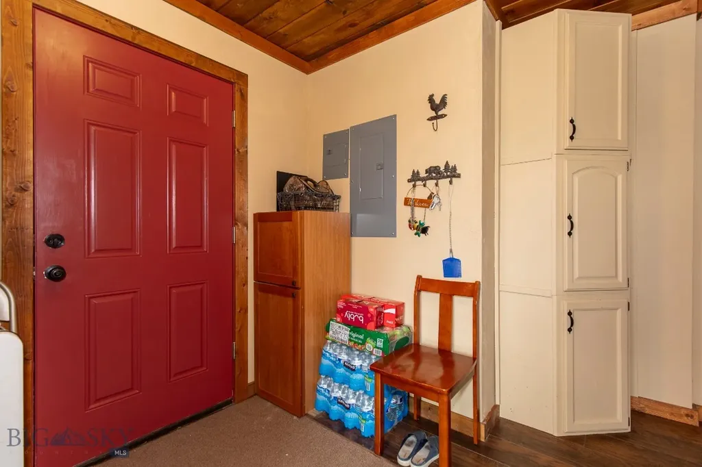 66 Red Shoulder Lane Three Forks MT 59752