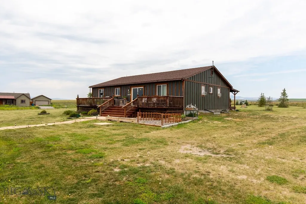 66 Red Shoulder Lane Three Forks MT 59752