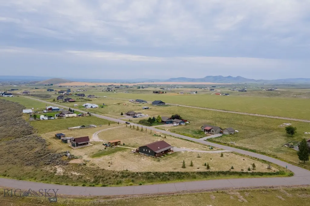 66 Red Shoulder Lane Three Forks MT 59752