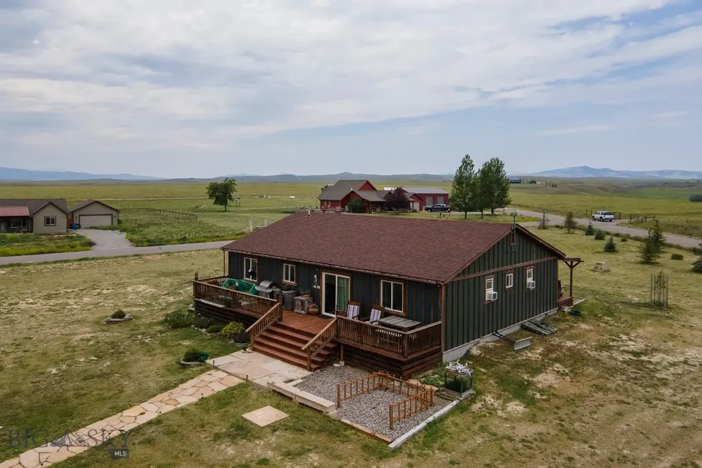 66 Red Shoulder Lane Three Forks MT 59752