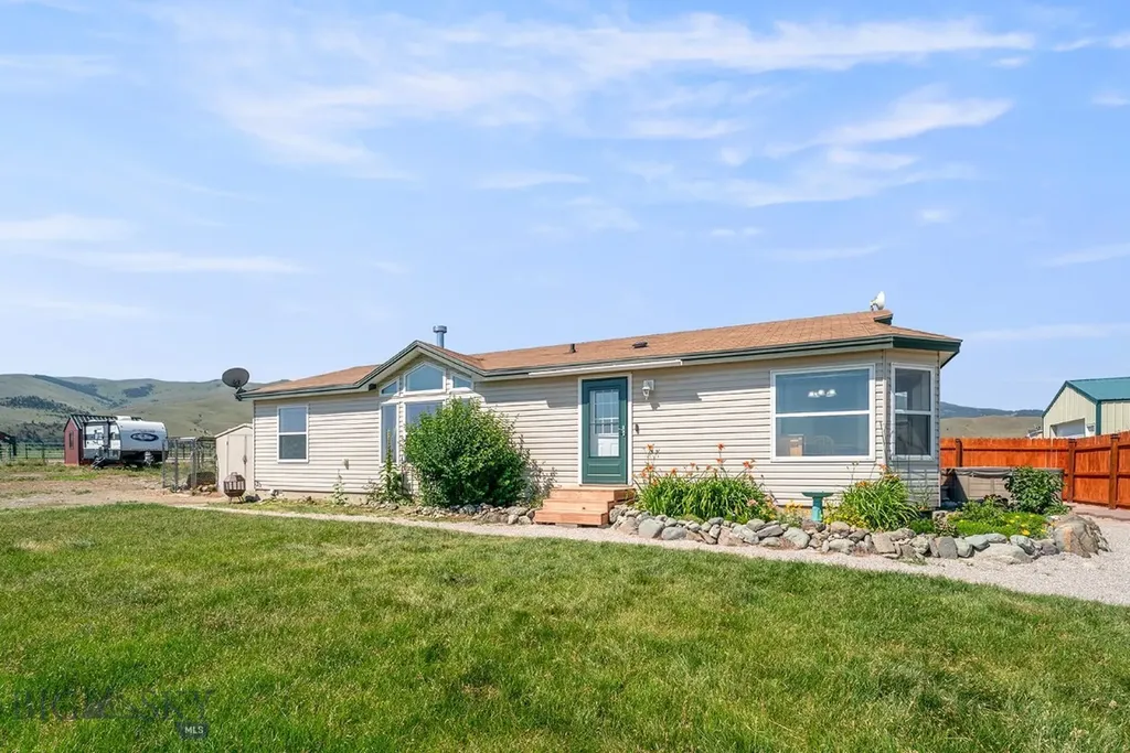 123 Weasel Creek Winston MT 59647