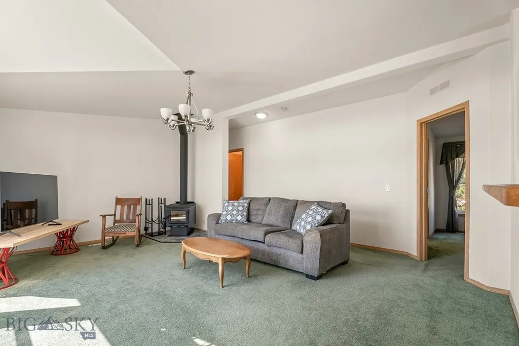 123 Weasel Creek Winston MT 59647