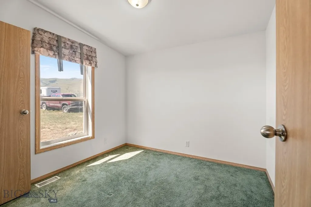 123 Weasel Creek Winston MT 59647