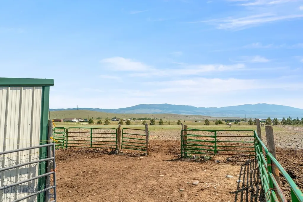 123 Weasel Creek Winston MT 59647