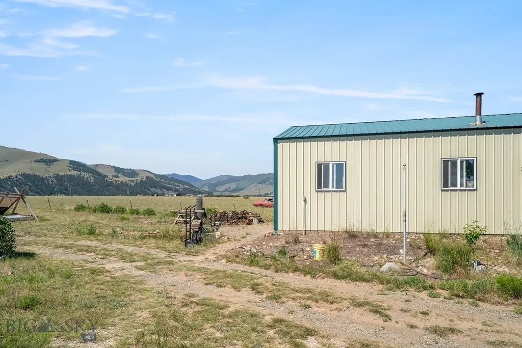 123 Weasel Creek Winston MT 59647