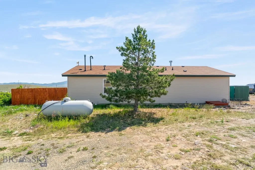 123 Weasel Creek Winston MT 59647