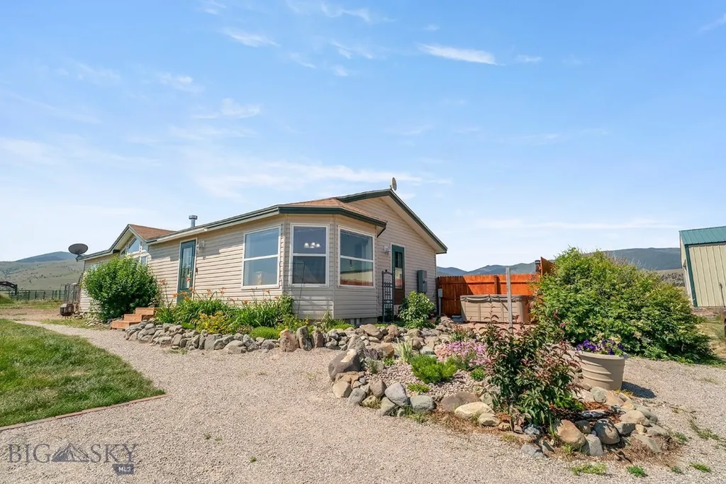 123 Weasel Creek Winston MT 59647