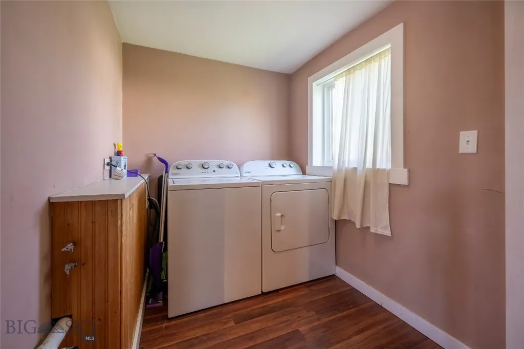 104 1/2 N K Street Livingston MT 59047