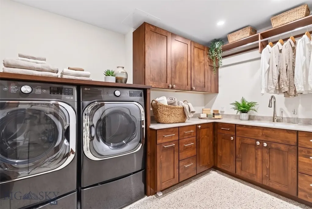 125 Little Wolf Road Bozeman MT 59715