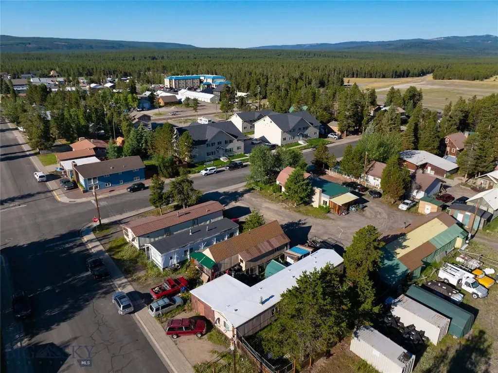 625 Firehole West Yellowstone MT 59758