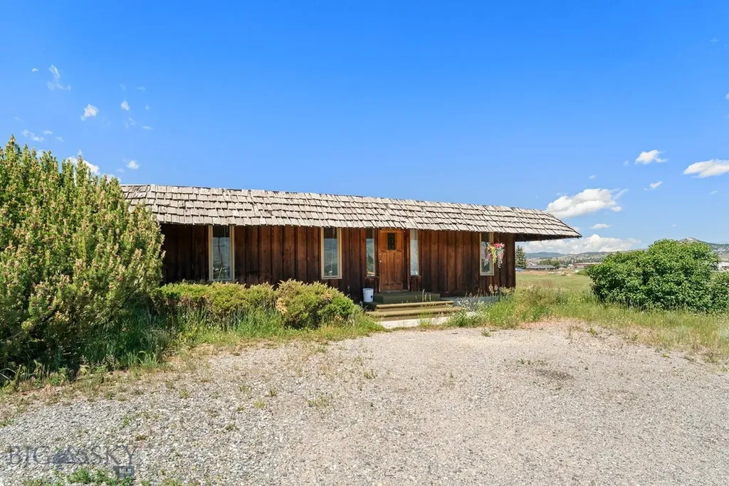 390 Holmes Avenue Butte MT 59701