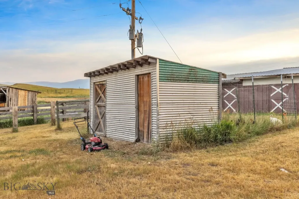 10 Chesapeake Drive Livingston MT 59047